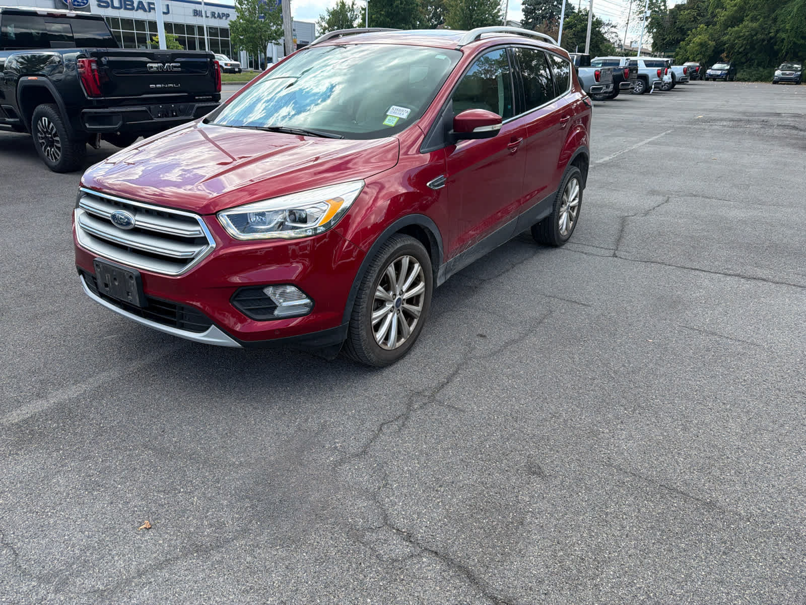 Used 2017 Ford Escape Titanium w/ Equipment Group 301A AWD/4WD image 10