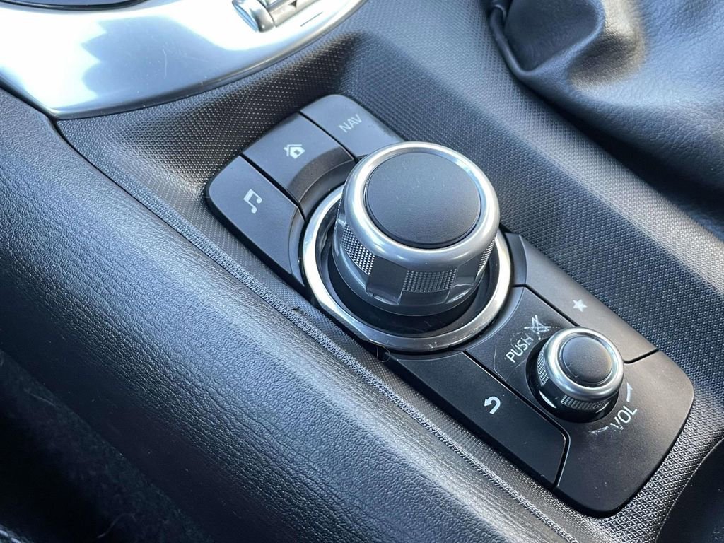 Used 2022 MAZDA MX-5 Miata Grand Touring image 38