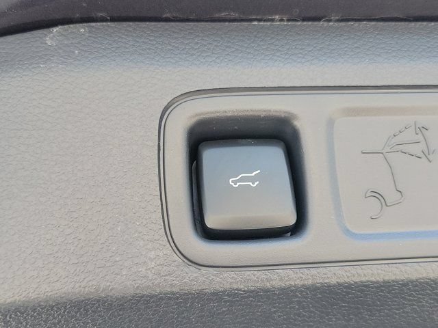 Certified 2024 Lincoln Navigator Reserve AWD/4WD image 9