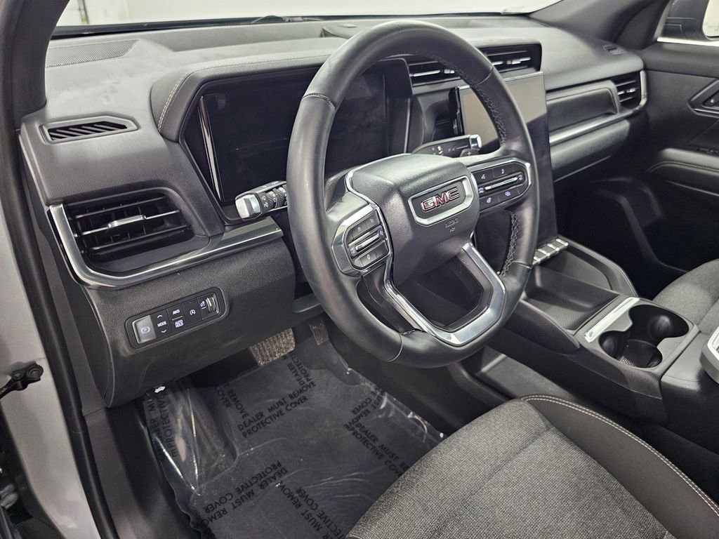 Used 2025 GMC Terrain Elevation AWD/4WD image 10