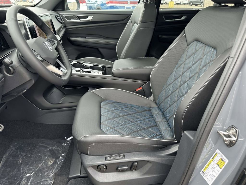 New 2026 Volkswagen Atlas Cross Sport SEL Premium R-Line image 13