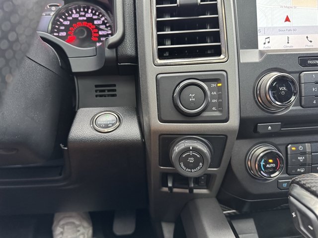Used 2017 Ford F150 Raptor w/ Equipment Group 802A Luxury AWD/4WD image 23