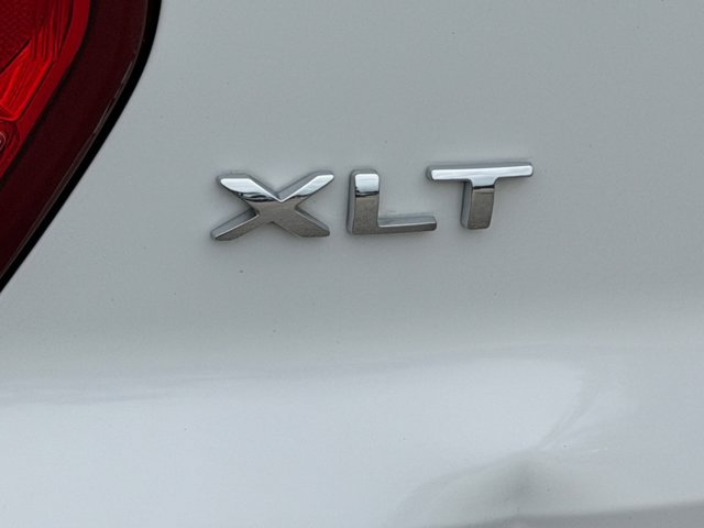 Used 2017 Ford Explorer XLT FWD image 22