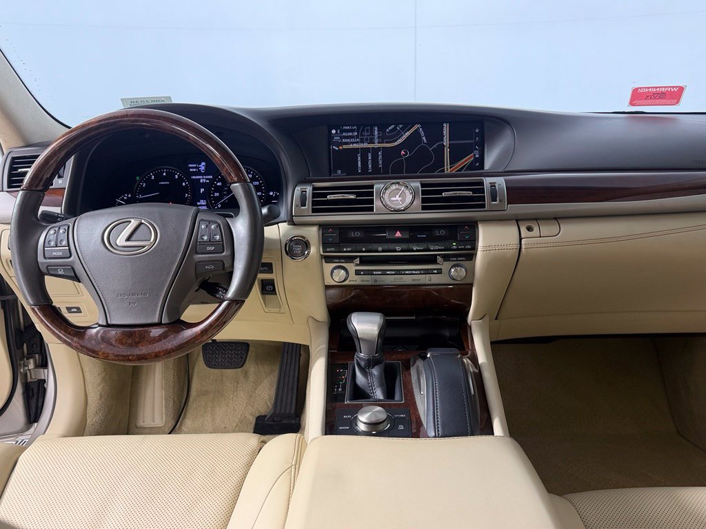 Used 2016 Lexus LS 460 w/ Comfort Package RWD image 14