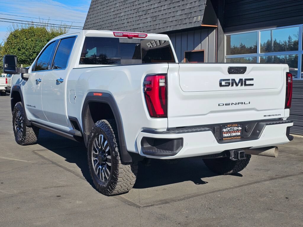 Used 2026 GMC Sierra 3500 Denali Ultimate AWD/4WD image 3