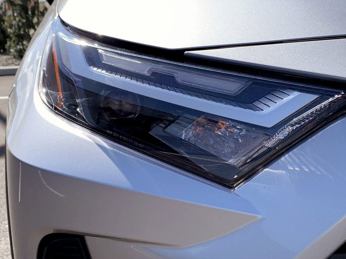 Used 2025 Toyota RAV4 XLE AWD/4WD image 9