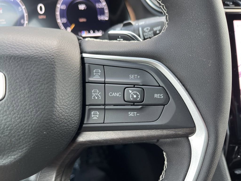 New 2025 Jeep Grand Cherokee L Limited image 31