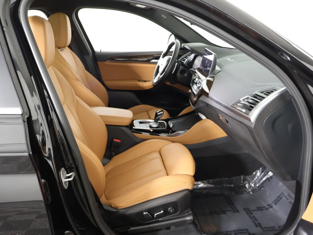 Used 2024 BMW X4 xDrive30i AWD/4WD image 34