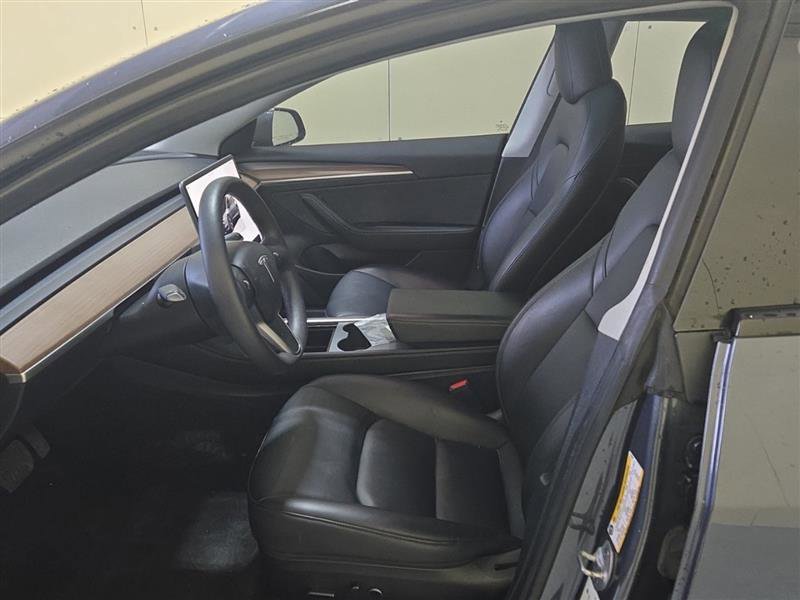Used 2023 Tesla Model 3 Standard Range image 6