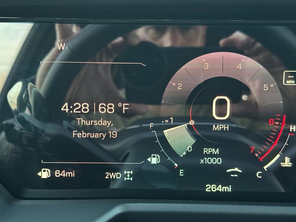 New 2026 GMC Acadia AT4 w/ Luxury Package image 24