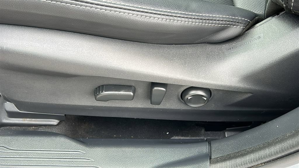 Used 2022 Subaru Outback Limited image 11
