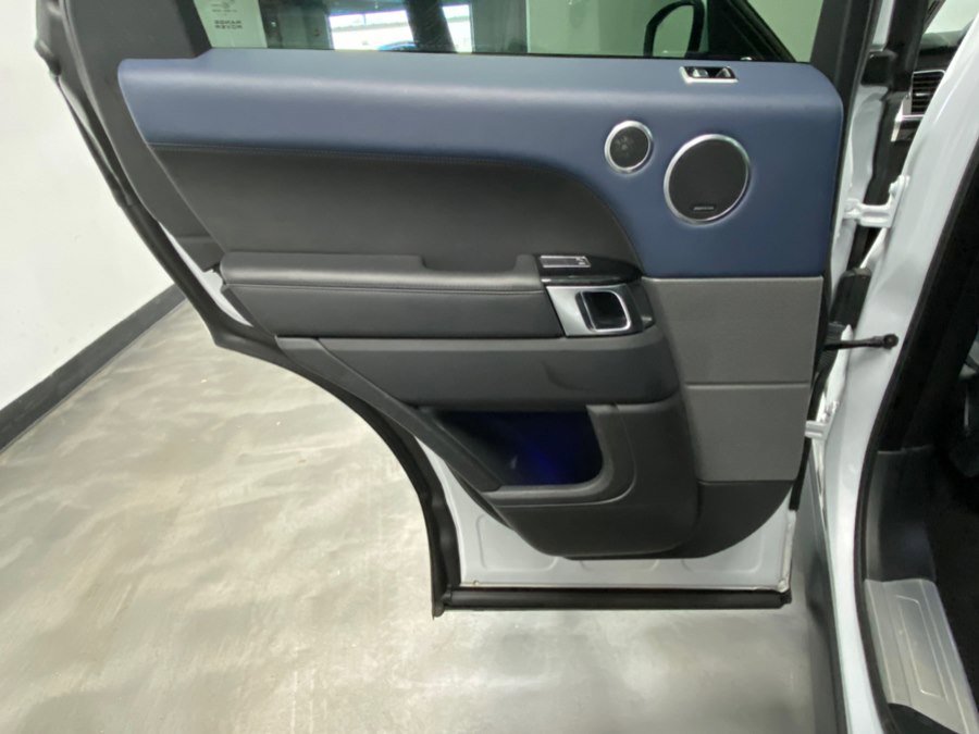 Used 2019 Land Rover Range Rover Sport Supercharged AWD/4WD image 46