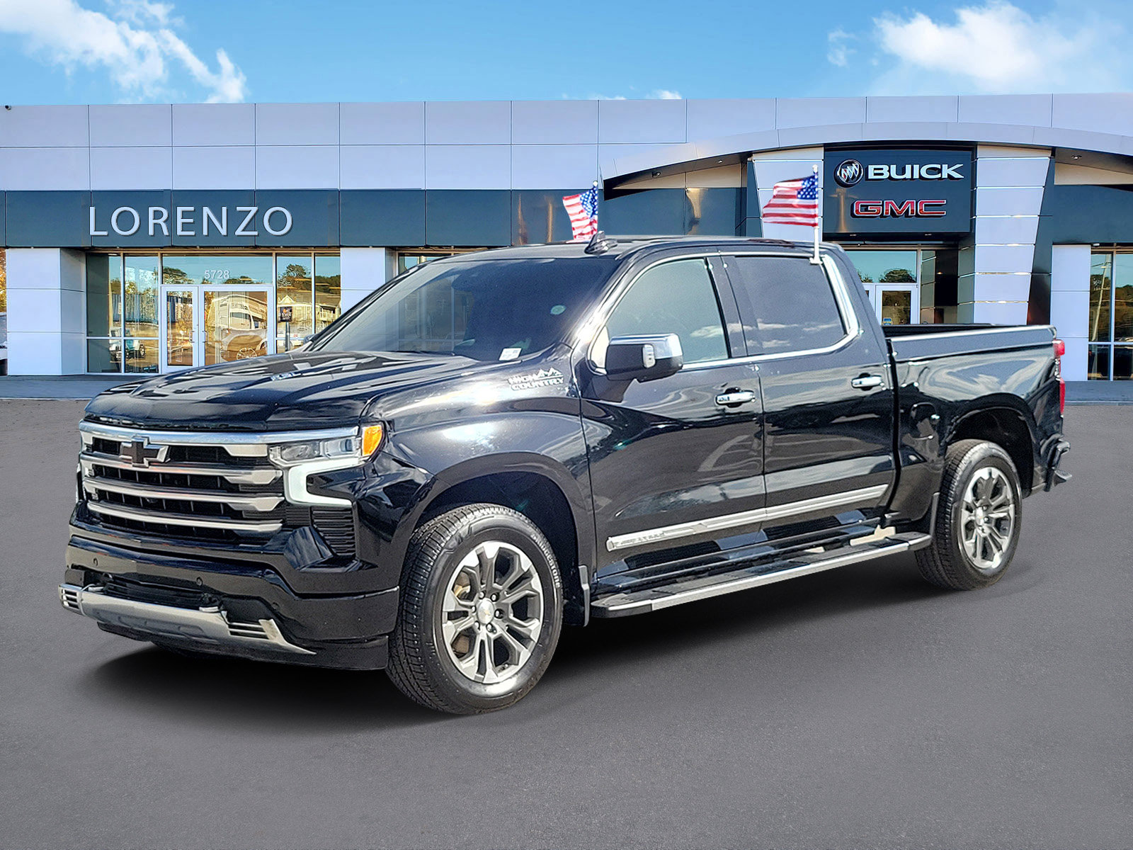 Used 2024 Chevrolet Silverado 1500 High Country w/ Technology Package AWD/4WD image 1