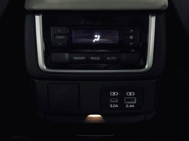 Used 2024 Subaru Ascent Premium w/ Convenience Package image 22