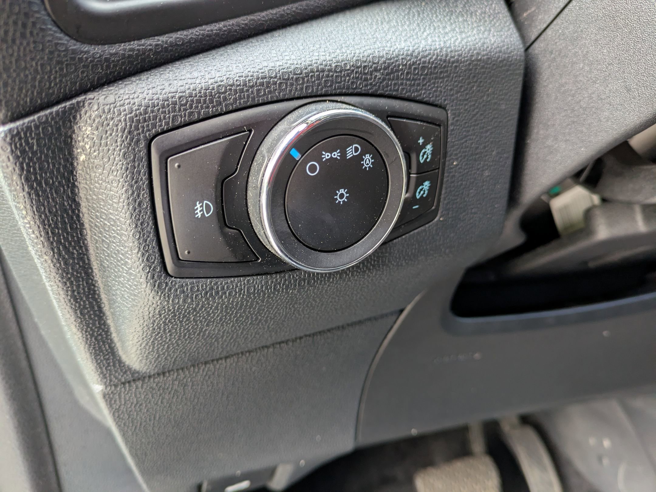 Certified 2021 Ford EcoSport SE image 15