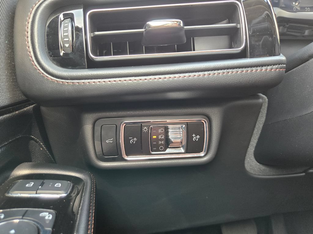 Used 2024 Lincoln Aviator Reserve AWD/4WD image 46