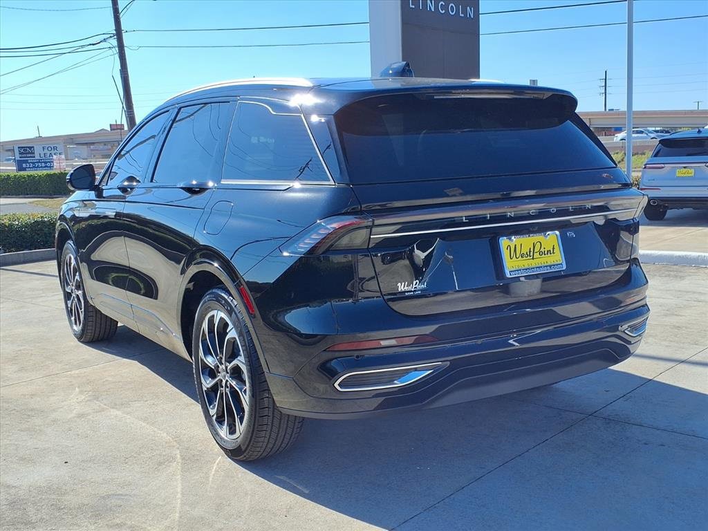 New 2026 Lincoln Nautilus Reserve image 16