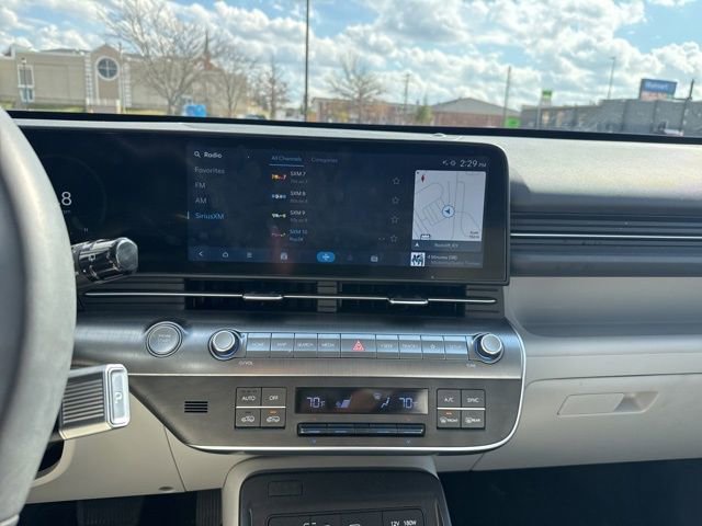 Used 2024 Hyundai Kona SEL w/ Convenience Package image 19