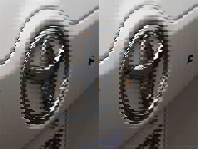 Used 2017 Toyota Highlander Limited image 25