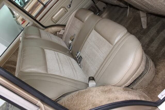 Used 1989 Jeep Grand Wagoneer image 59