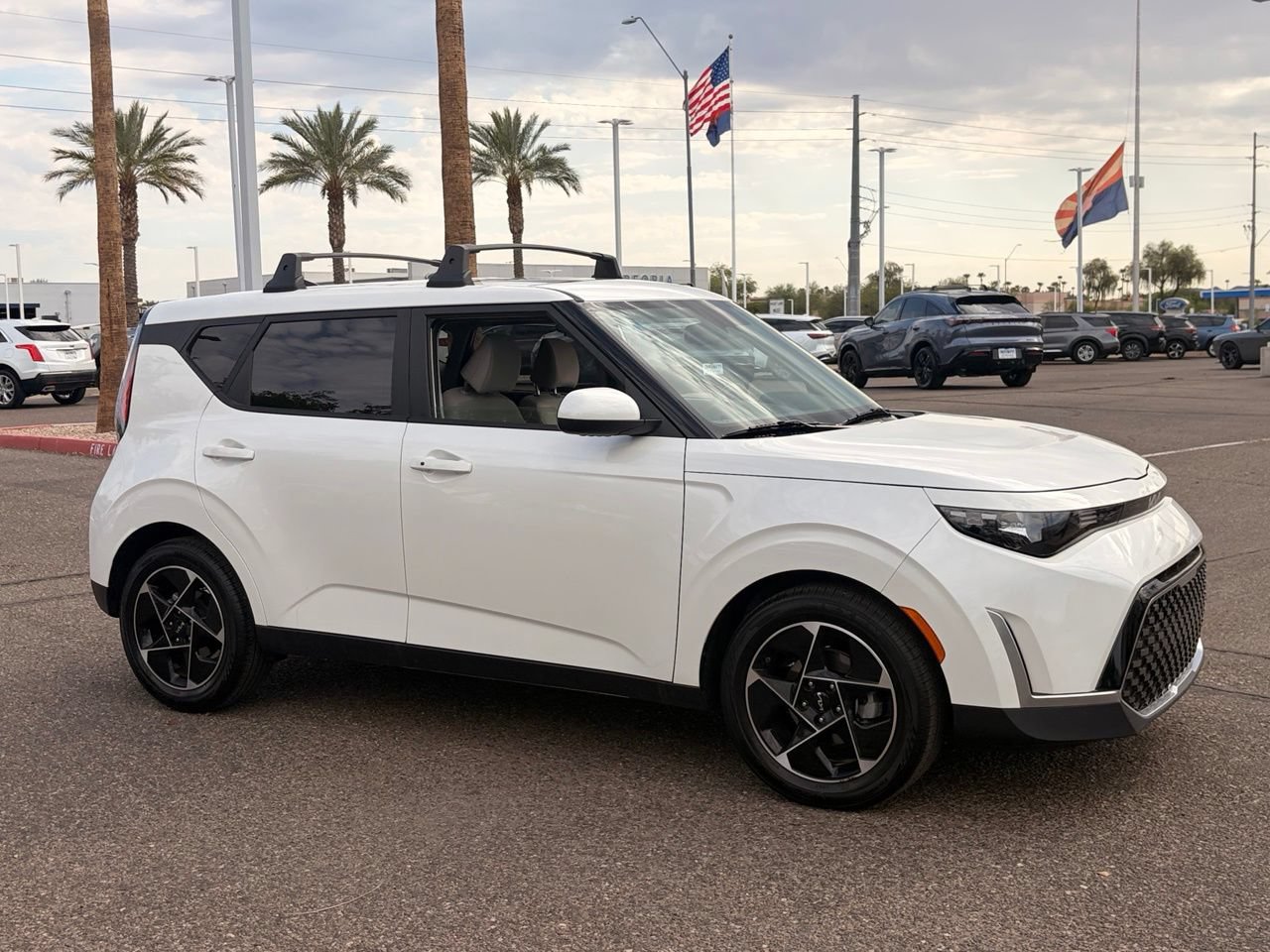 Used 2023 Kia Soul EX FWD image 8