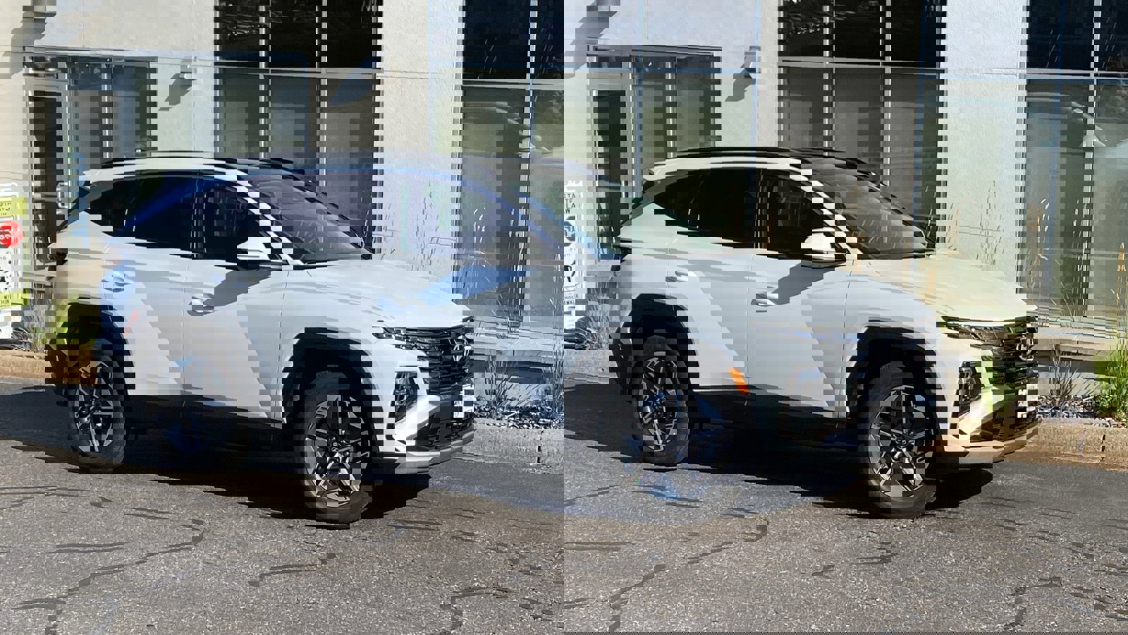 Certified 2025 Hyundai Tucson SEL image 1