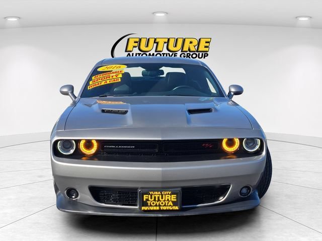 Used 2016 Dodge Challenger R/T Scat Pack w/ Leather Interior Group RWD image 2