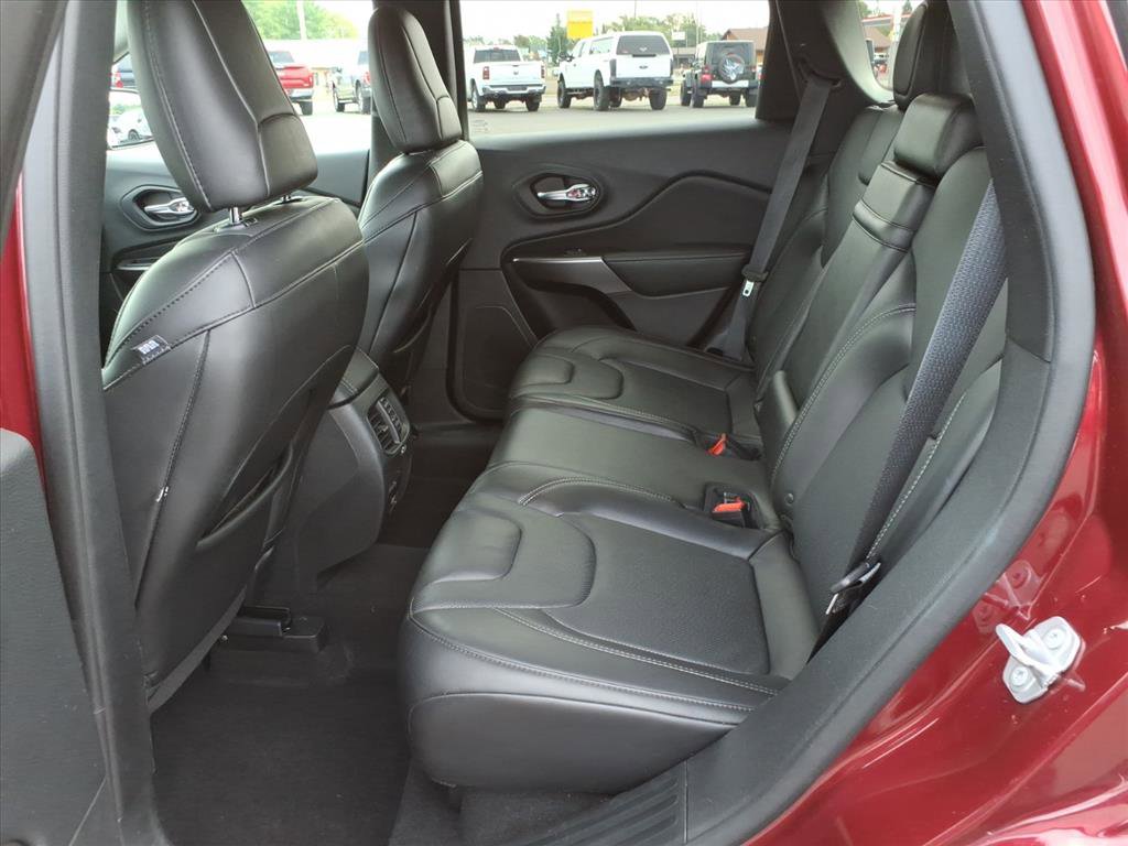 Used 2019 Jeep Cherokee Limited w/ Trailer Tow Group image 14