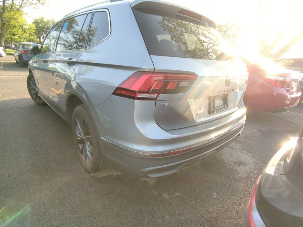 Used 2022 Volkswagen Tiguan SE AWD/4WD image 4