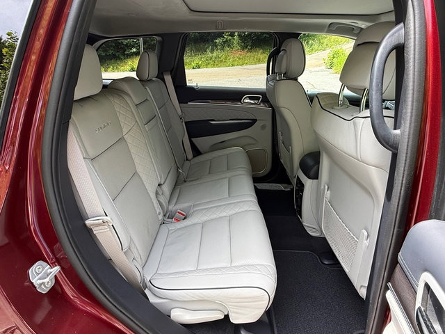 Used 2021 Jeep Grand Cherokee Summit RWD image 20