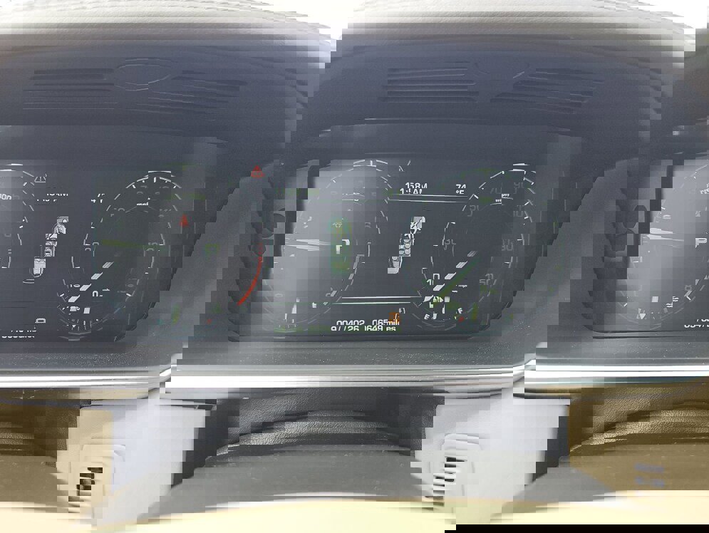 Used 2016 Land Rover Range Rover HSE image 11