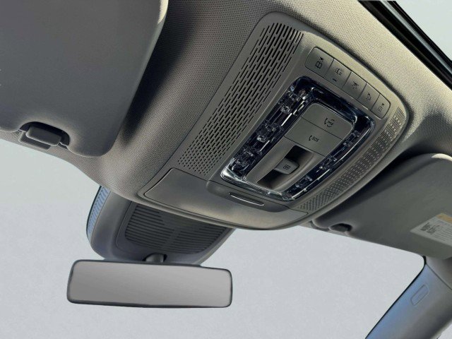 Used 2020 Mercedes-Benz GLE 450 4MATIC w/ Premium Package image 32