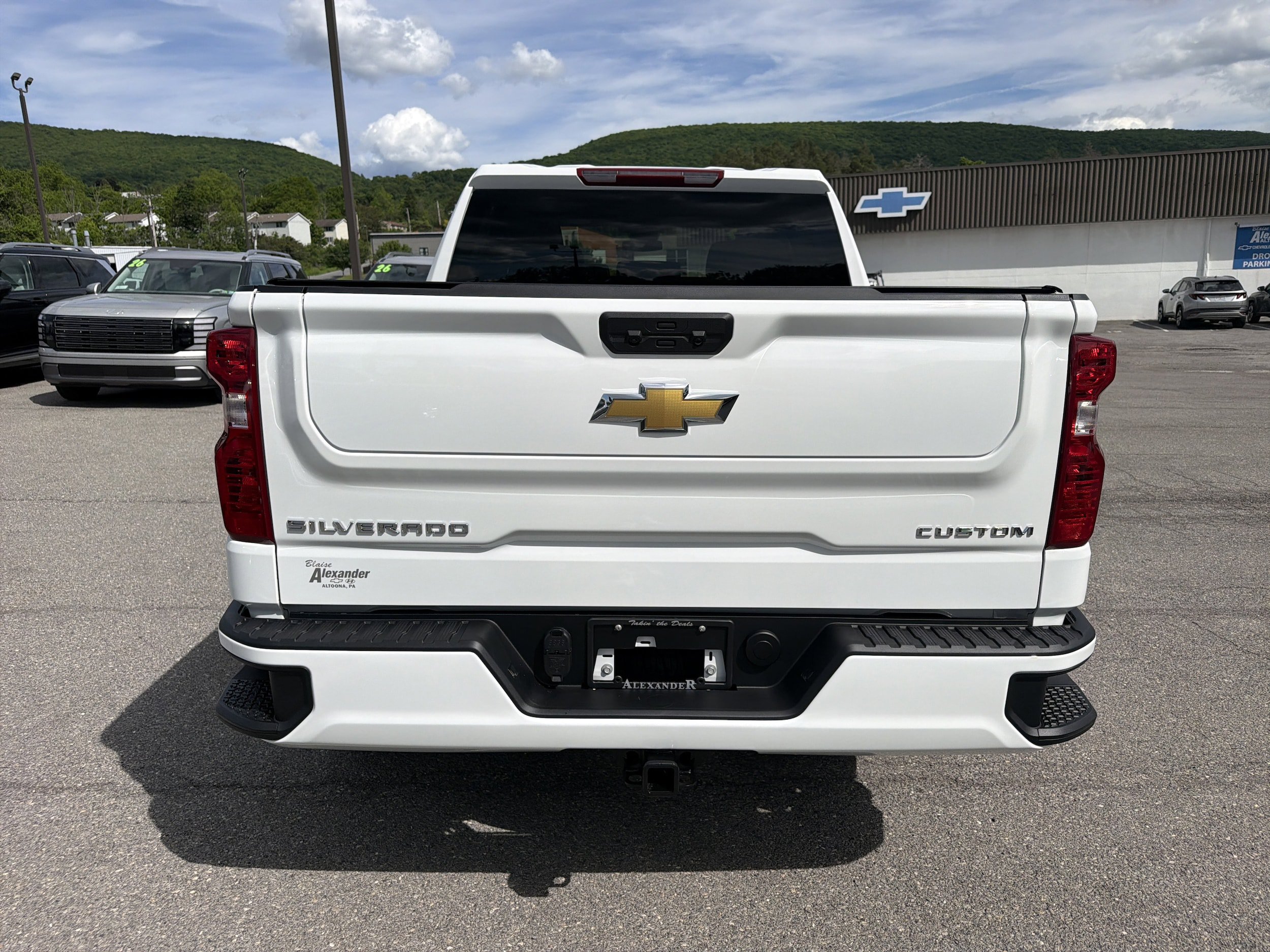 New 2026 Chevrolet Silverado 1500 Custom AWD/4WD image 17