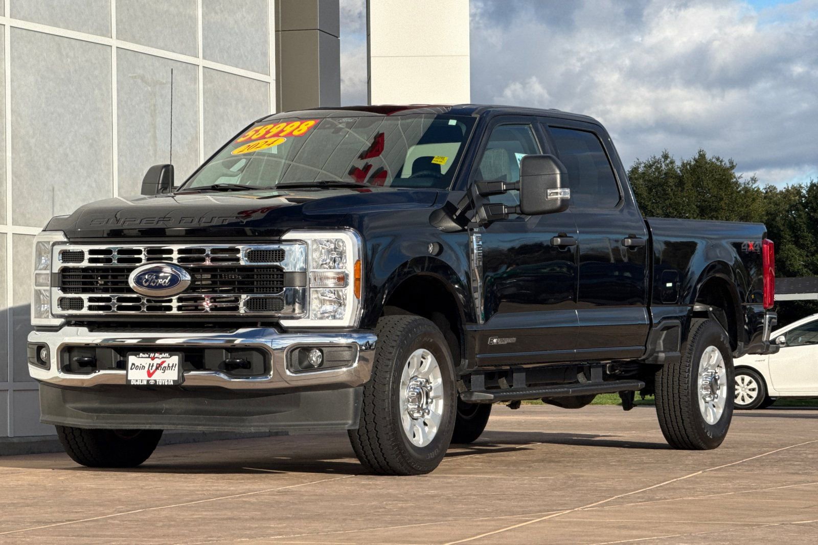 Used 2024 Ford F250 XLT image 8