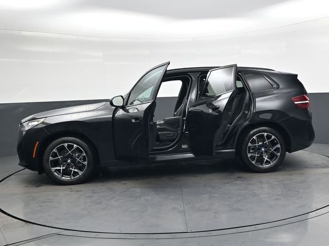 Used 2025 BMW X3 xDrive30i w/ Premium Package image 37