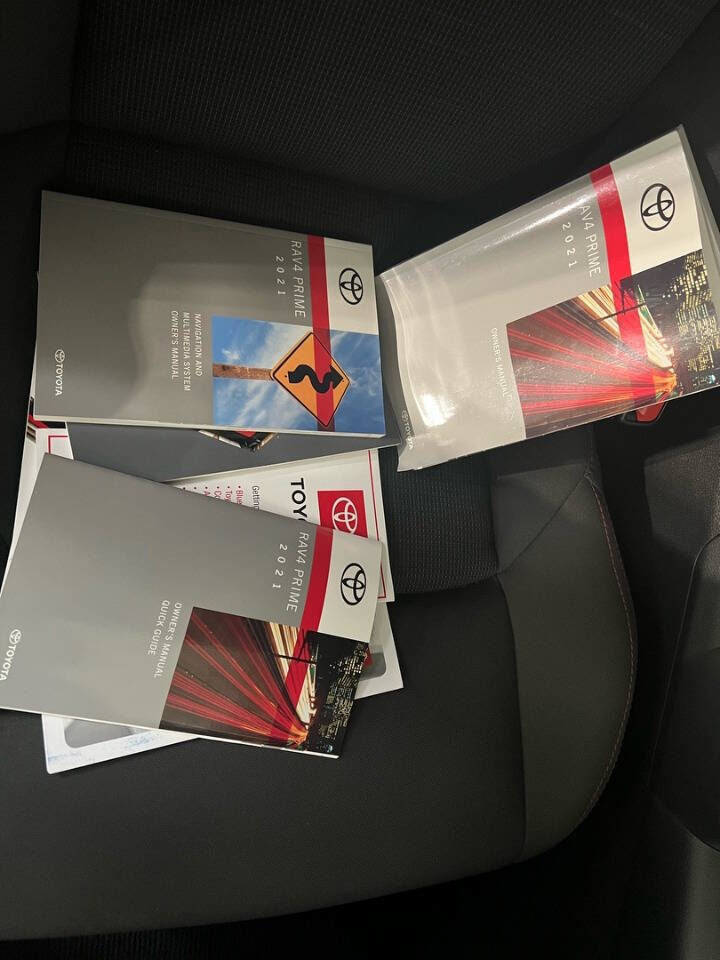 Used 2021 Toyota RAV4 SE AWD/4WD image 16