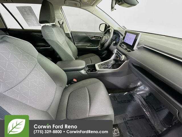 Used 2024 Toyota RAV4 XLE AWD/4WD image 29