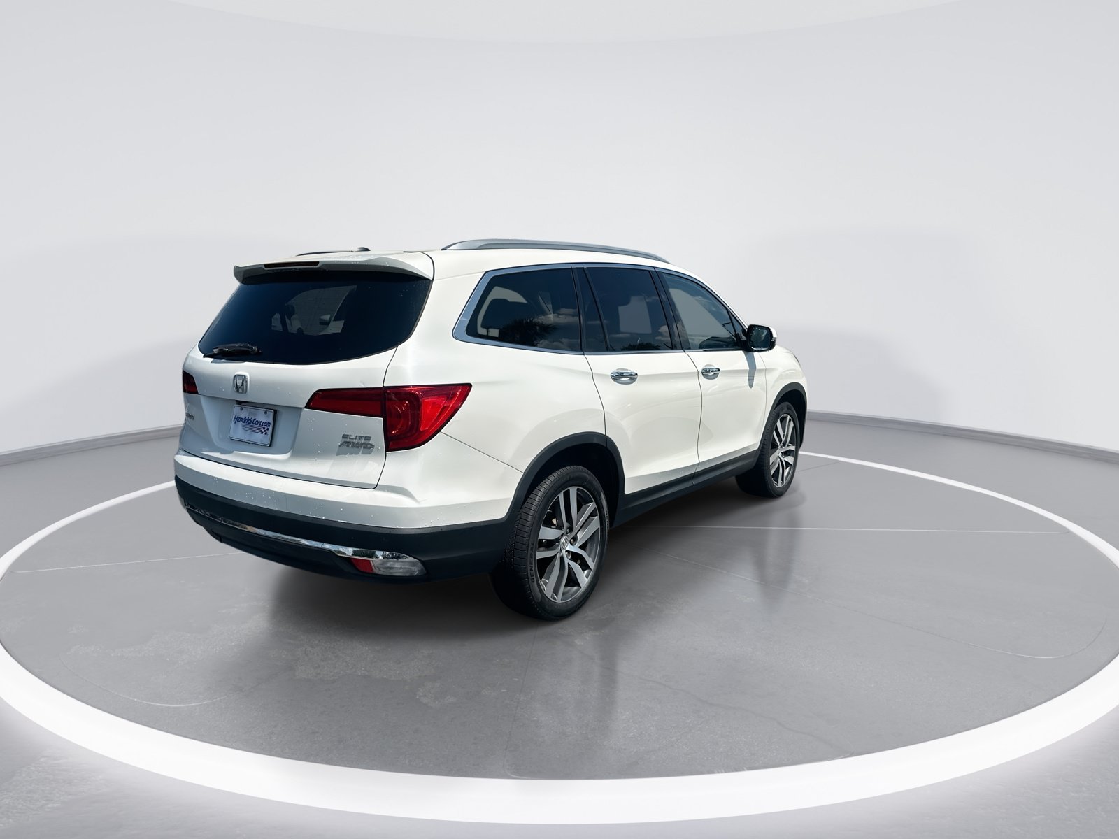 Used 2016 Honda Pilot Elite image 9