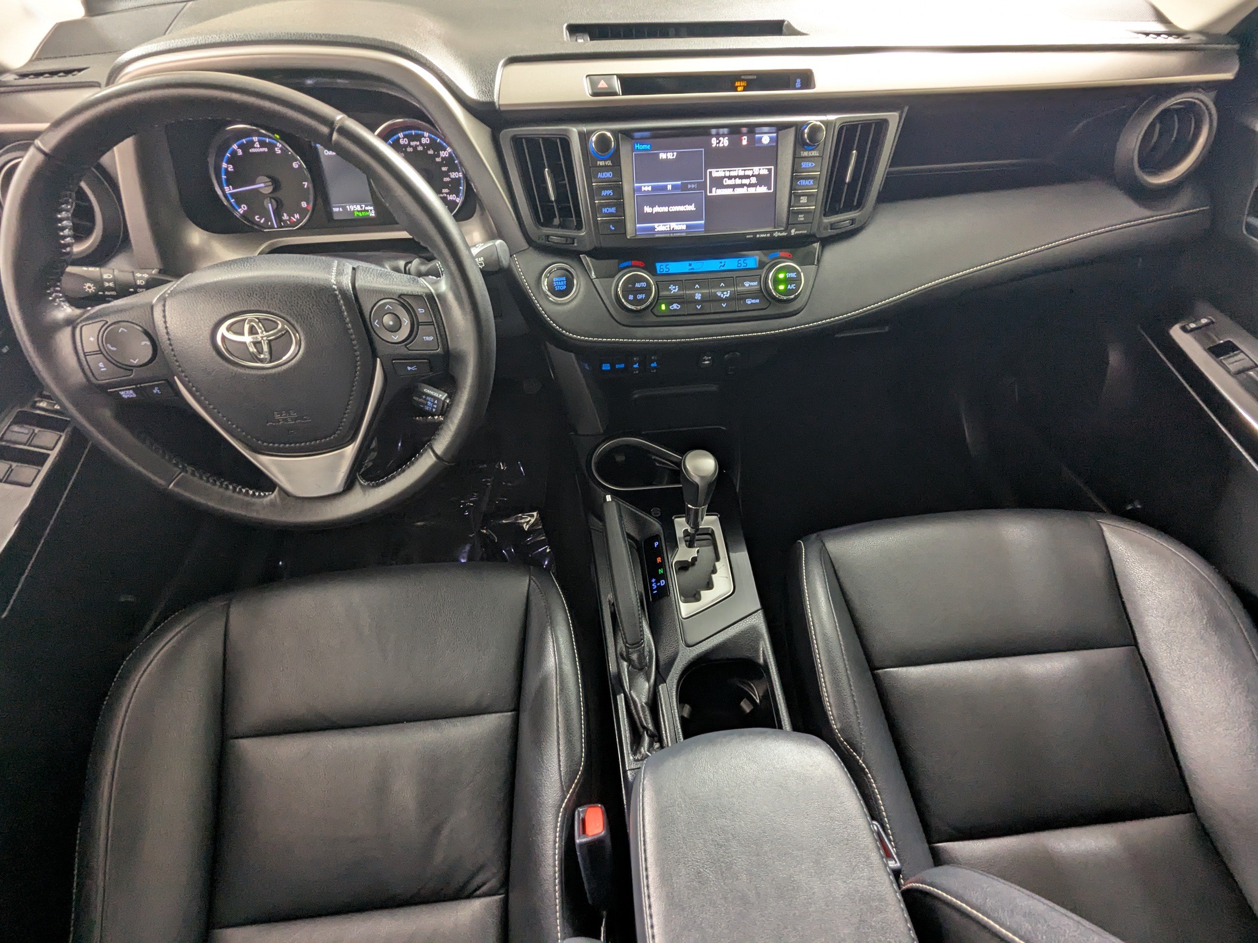 Used 2016 Toyota RAV4 Limited FWD image 10
