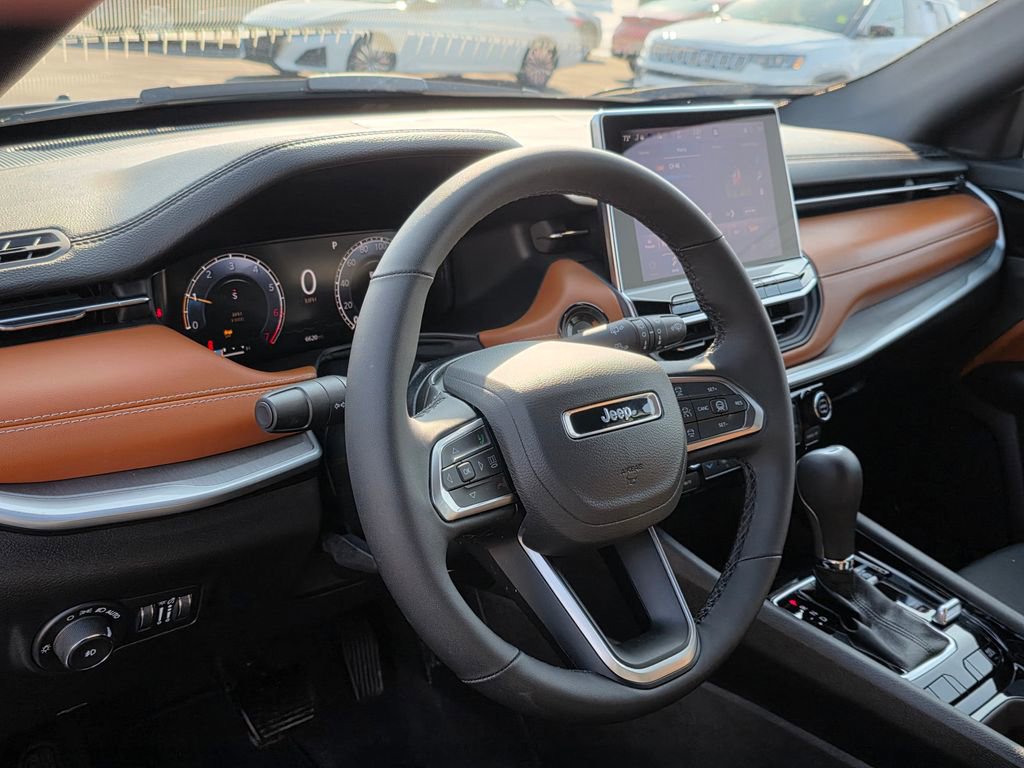 Used 2024 Jeep Compass Limited w/ Elite Group image 11