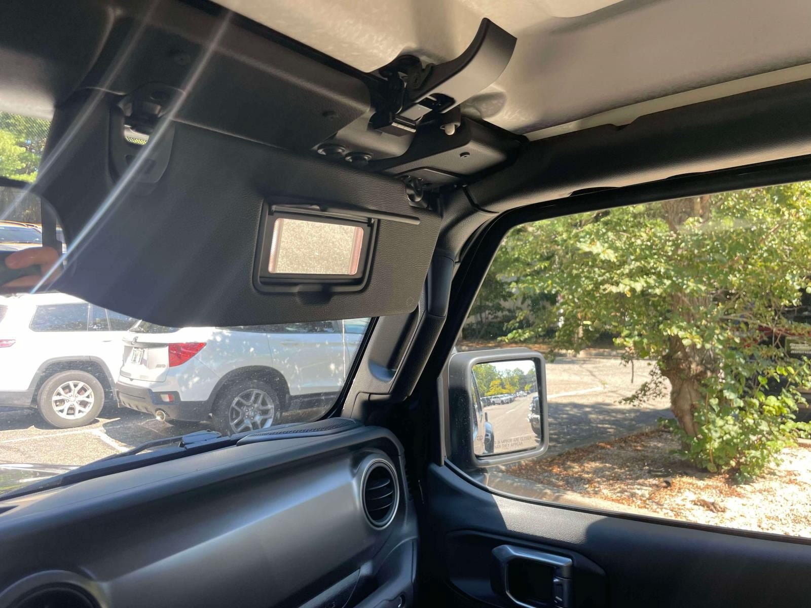 Used 2022 Jeep Gladiator Sport AWD/4WD image 32