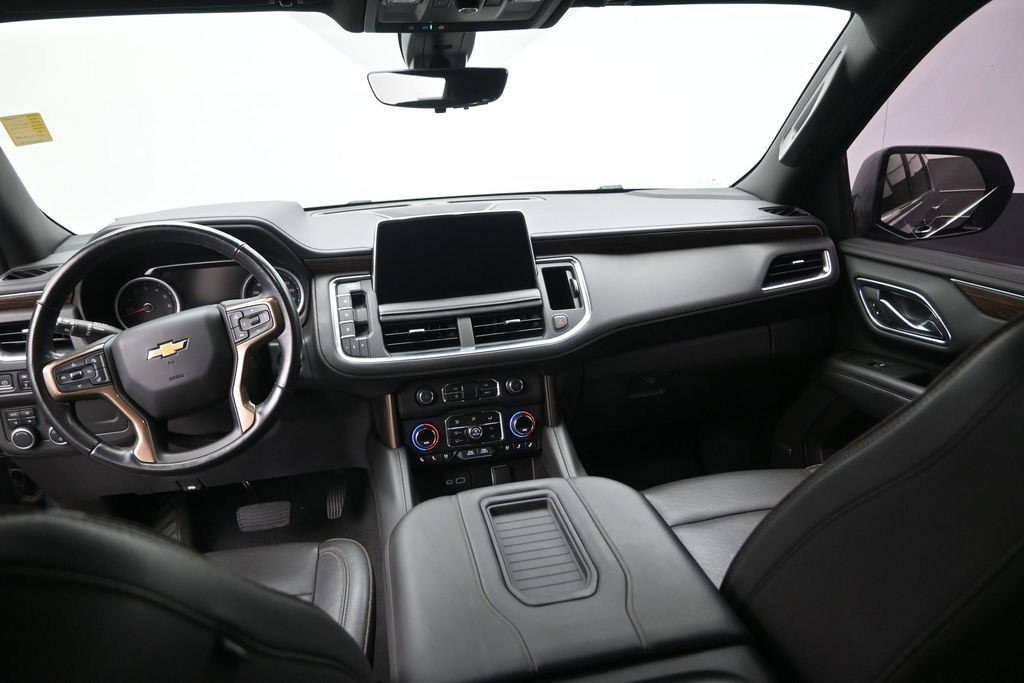 Used 2021 Chevrolet Suburban High Country AWD/4WD image 15