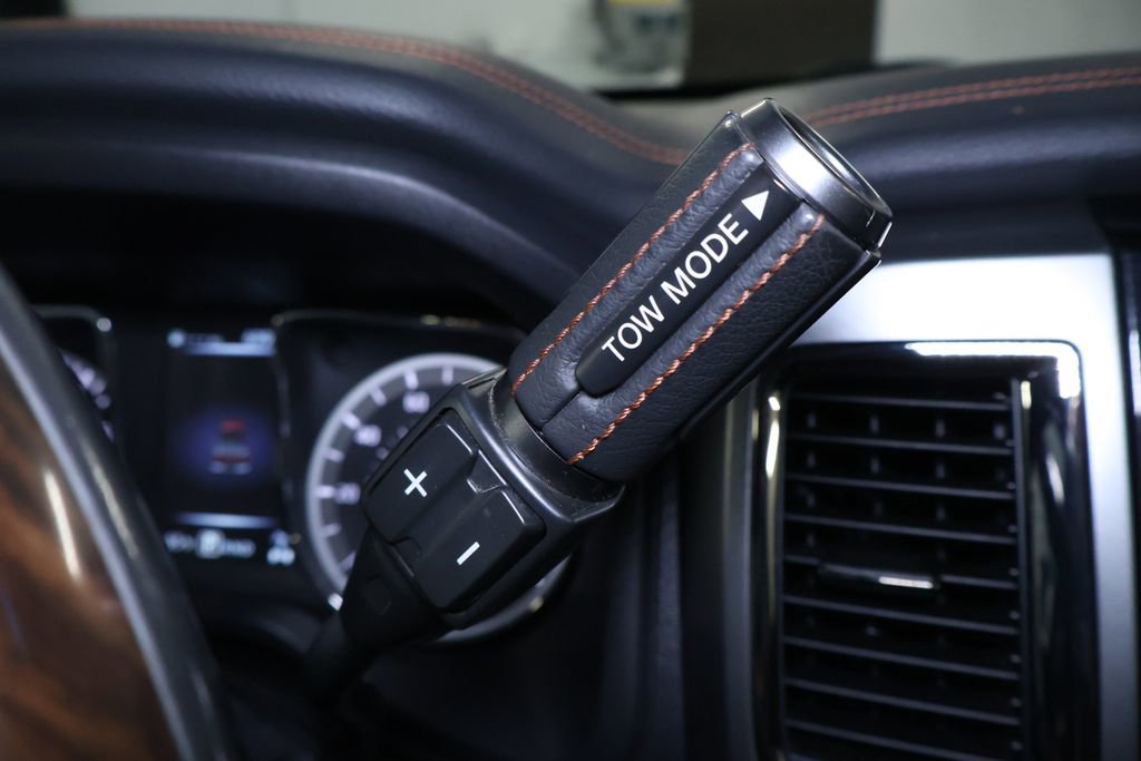 Used 2018 Nissan Titan Platinum Reserve image 24