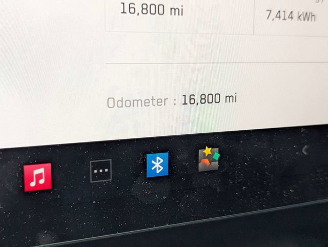 Used 2024 Tesla Cybertruck AWD Crew Cab image 17