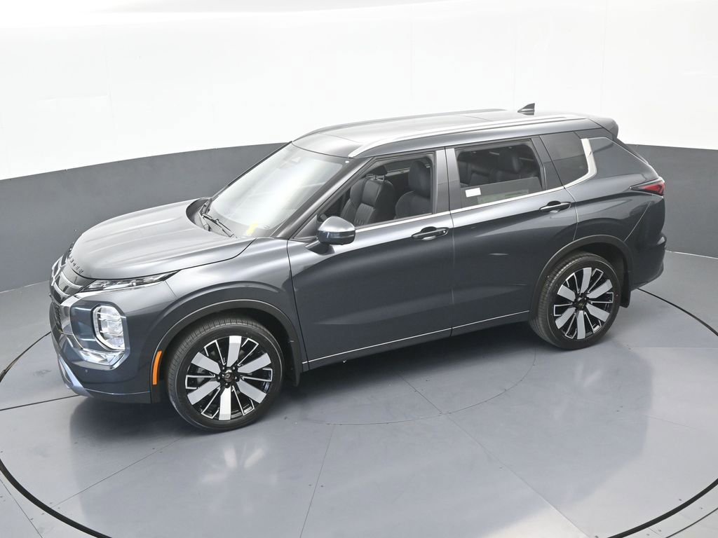 New 2026 Mitsubishi Outlander SEL FWD image 47