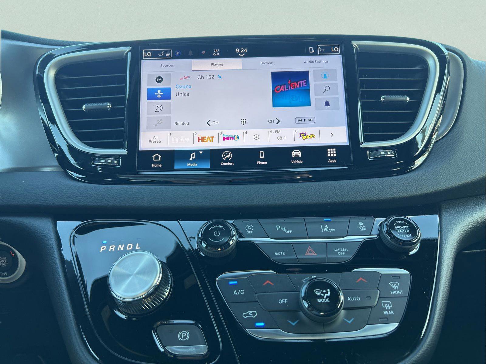 New 2026 Chrysler Voyager LX image 15