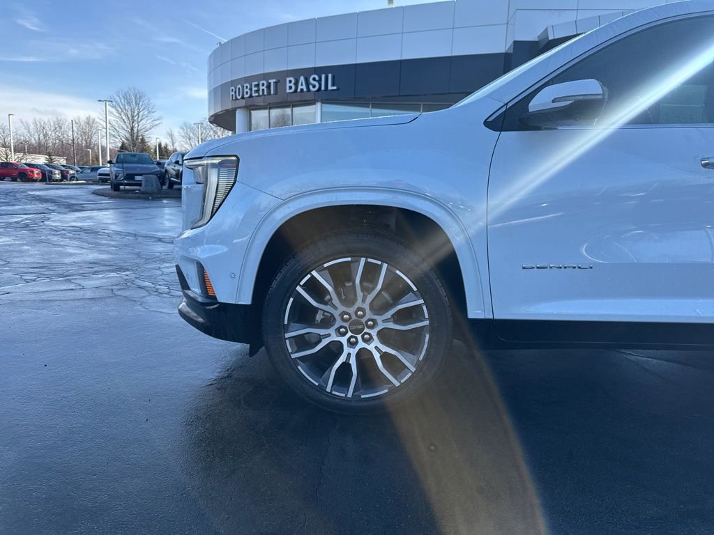 New 2026 GMC Acadia Denali Ultimate w/ LPO, All-Weather Package image 5