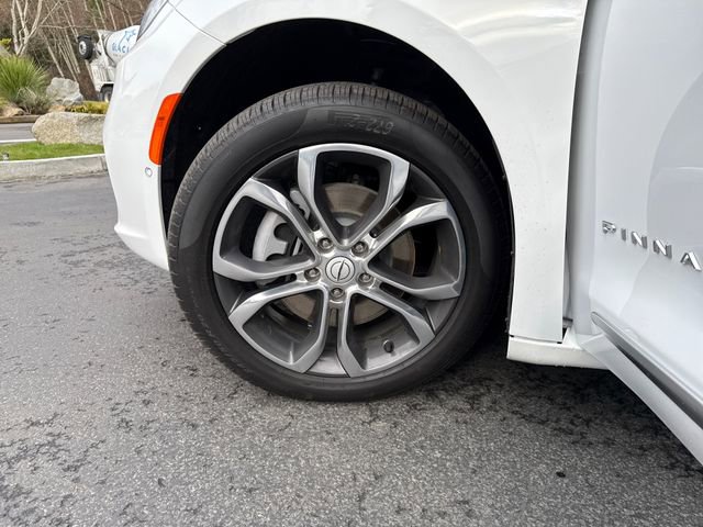 New 2026 Chrysler Pacifica Pinnacle image 28