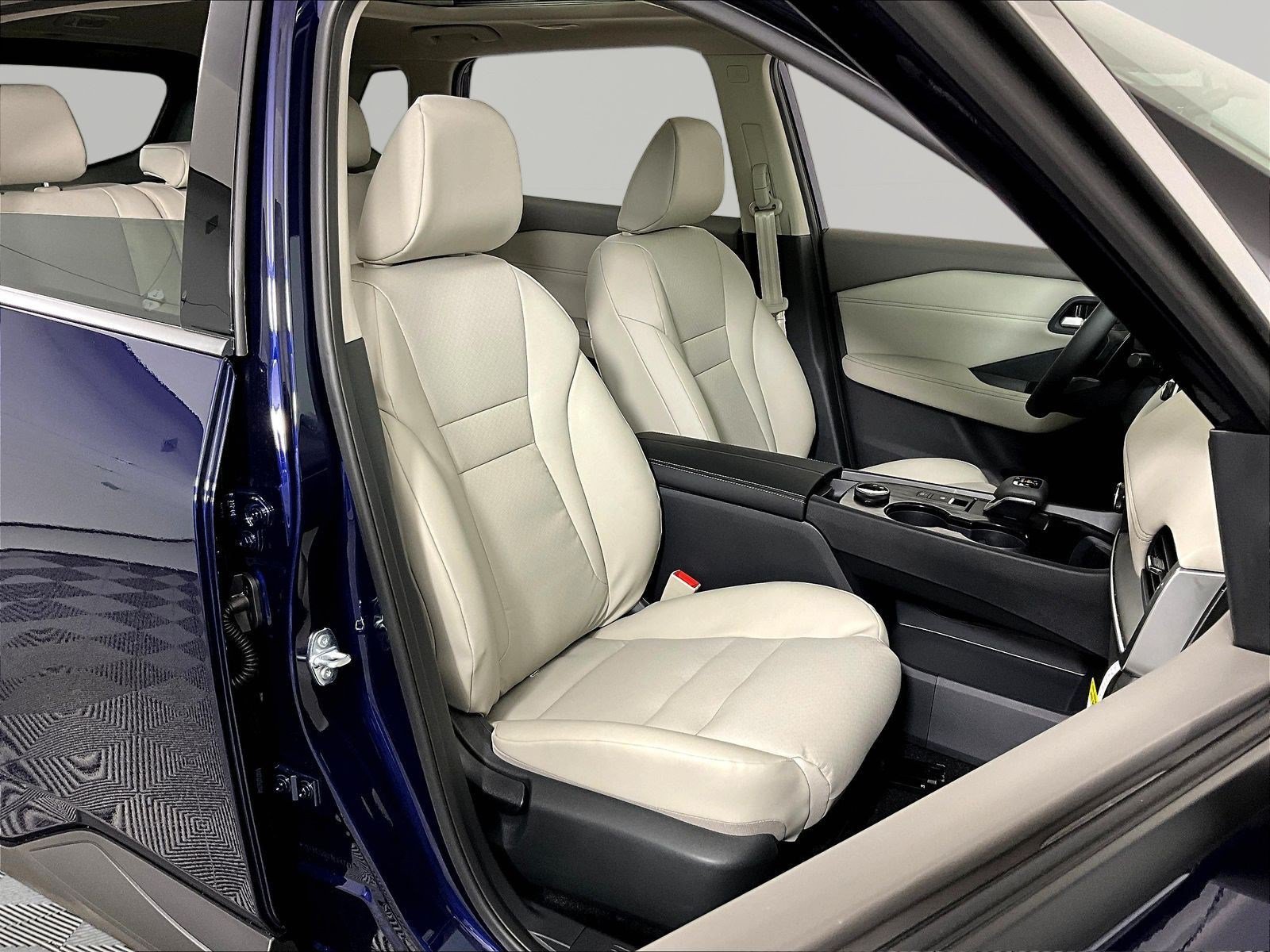 New 2026 Nissan Rogue Dark Armor AWD/4WD image 19
