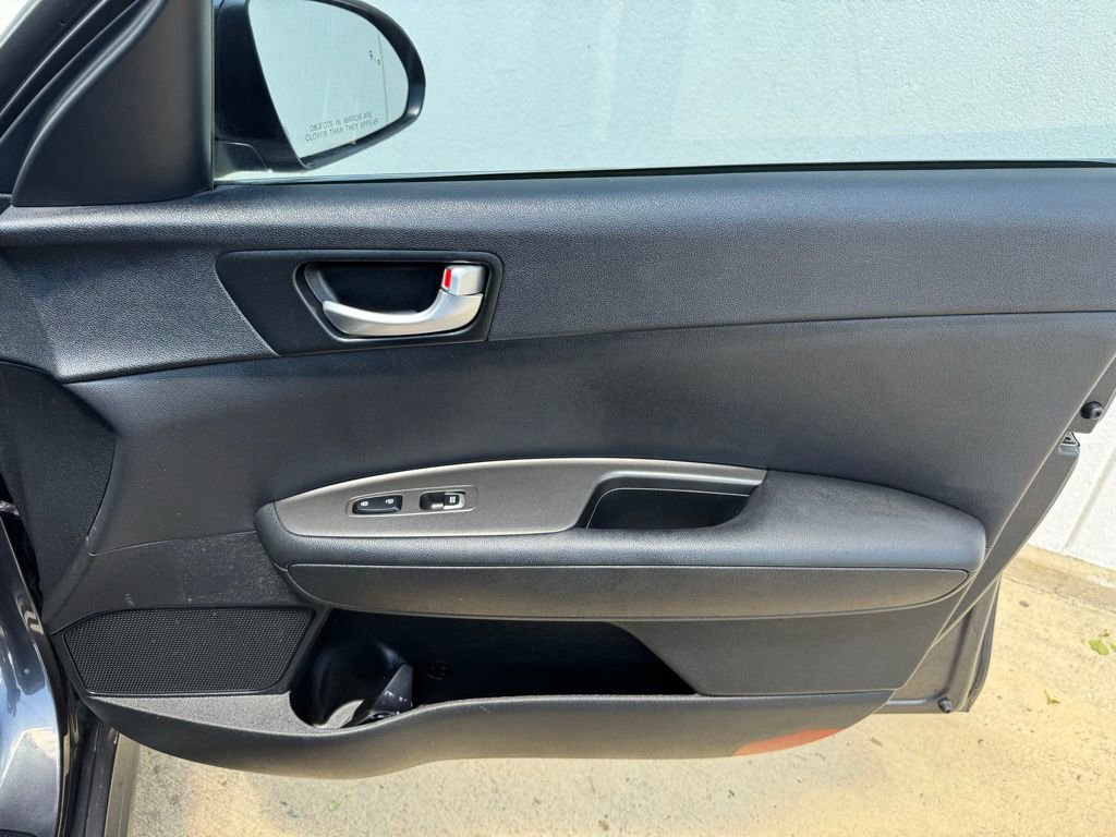 Used 2017 Kia Optima LX FWD image 15